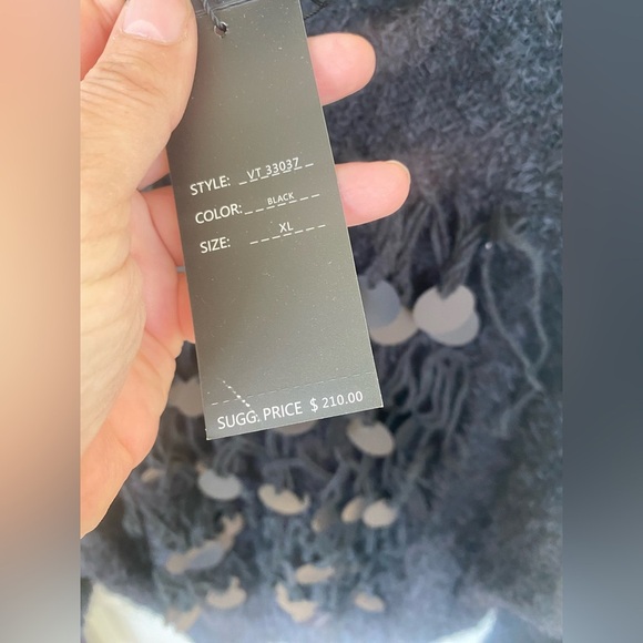 Vertigo NWT Black Fuzzy Sweater with Sequin Details - Picture 6 of 8